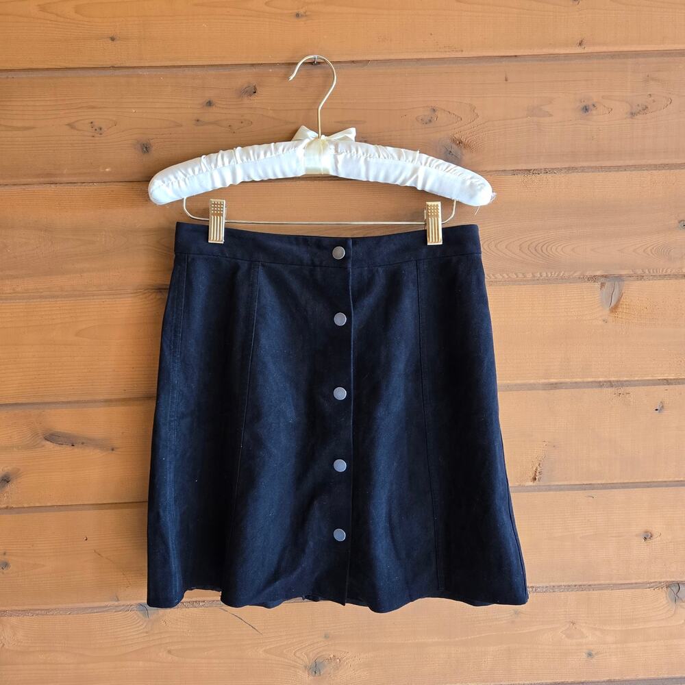 Aritzia Wilfred Skirt Centinela Faux Suede Black Mini Button 6 High Waist Skater - Picture 2 of 5